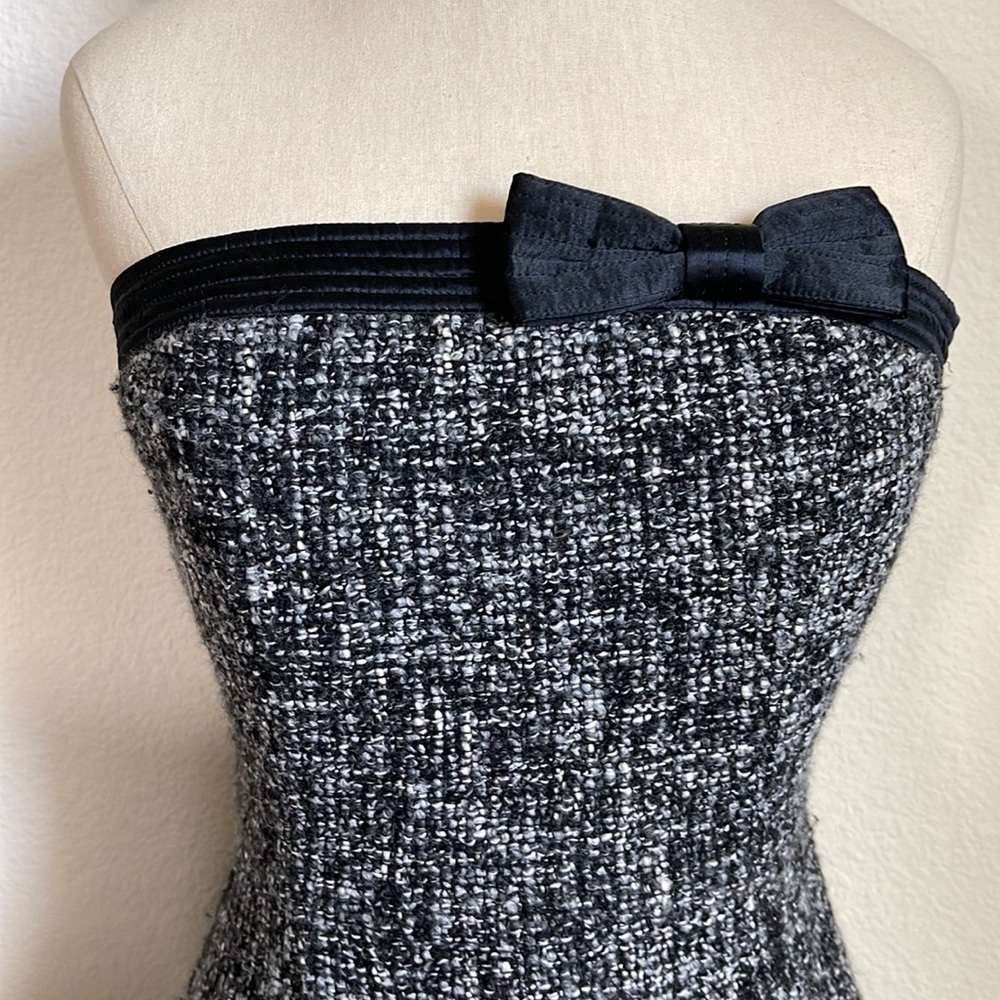 Express woven tweed strapless bow dress with front slit - Picture 3 of 8